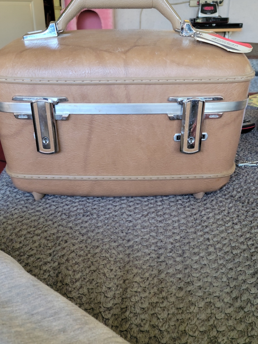 Vintage American Tourister Tan Train Case with Chrome Hardware